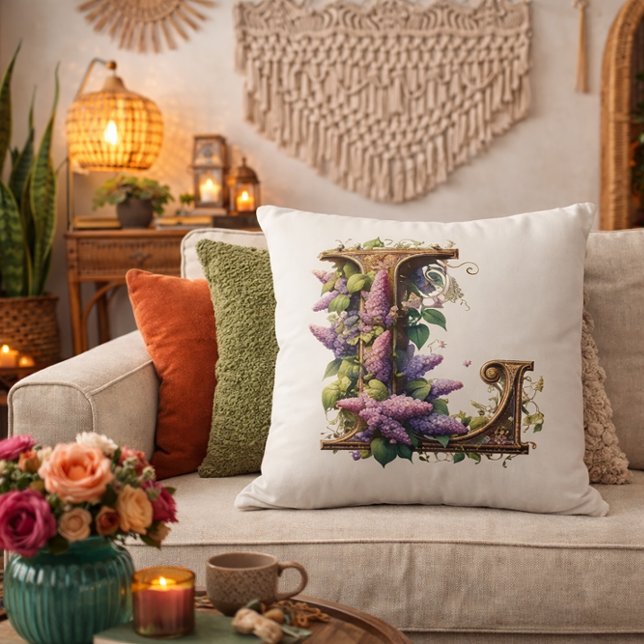 Cojín Decorativo Primer "L" - Elegante Diseño Floral Lilac (Subido por el creador)
