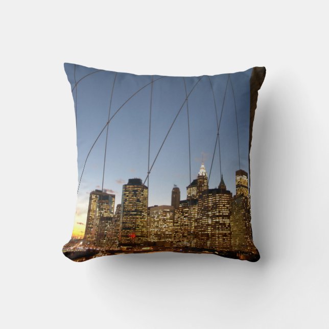 Cojín Decorativo Puente De Brooklyn En Dusk Con Manhattan Skyline (Anverso)