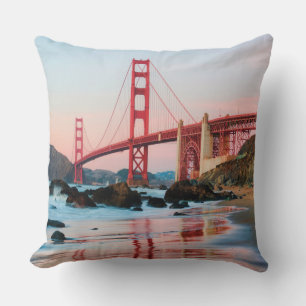 Cojín Decorativo Puente dorado