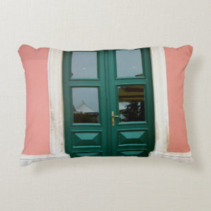 Cojín Decorativo PUERTA DE MADERA verde azulada CON BORDE DE VENTAN