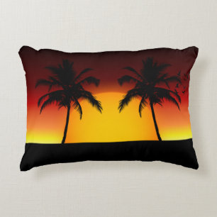 Cojín Decorativo Puesta de sol de palmera tropical en silueta