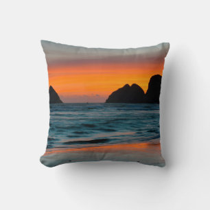 Cojín Decorativo Puesta de sol, montones de mar, Oceanside, Oregón,