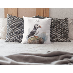 Cojín Decorativo Puffin en una Roca Acuarela, personalizado