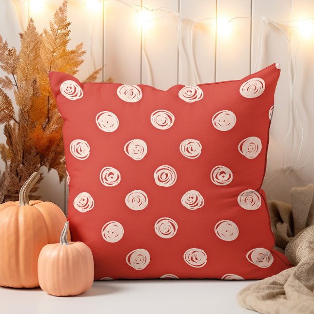 Cojín Decorativo Punto de polka de crema dibujada a mano (Subido por el creador)