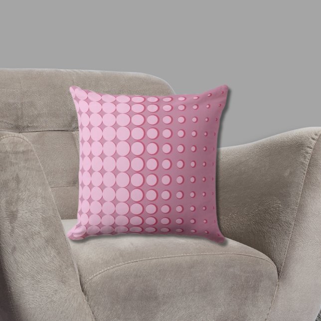 Cojín Decorativo Puntos modernos de semitono pálido rosa (Pillow with Pink Halftone Pattern)