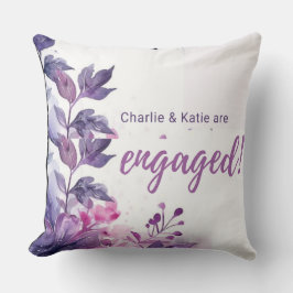 Cojín Decorativo Purple Floral Personalized Engagement Throw Pillow