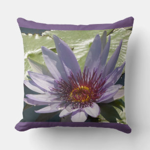 Cojín decorativo Purple Lotus Flower Close