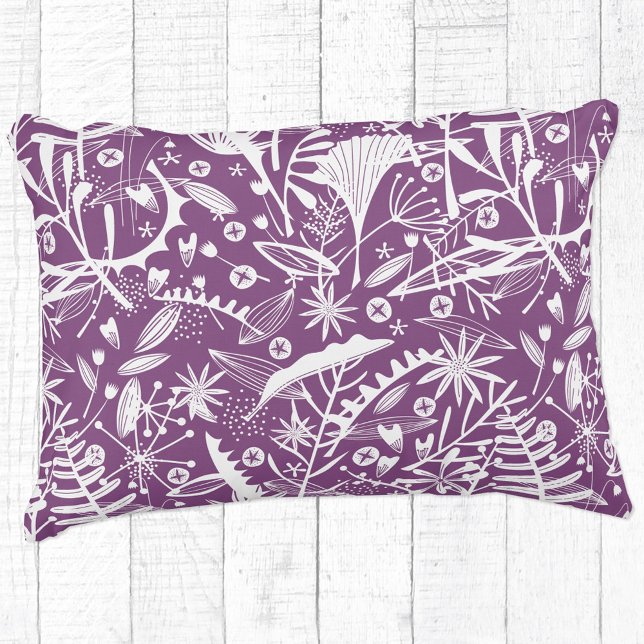 Cojín Decorativo Púrpura Botánico Floral (Purple botanical silhouette foliage accent pillow)