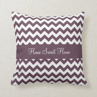 Cojín Decorativo Púrpura Chevron de la berenjena