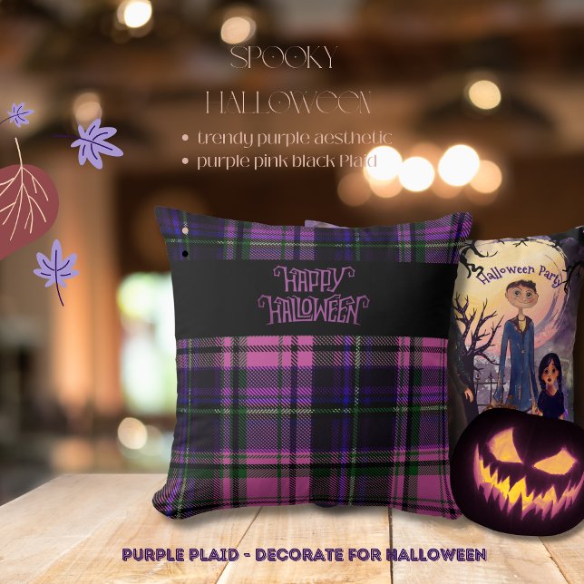 Cojín Decorativo Púrpura rosa Feliz Halloween (Purple Pink Happy Halloween Plaid Throw Pillow)