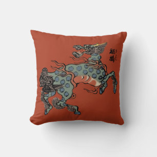 Cojín Decorativo Qilin chino vintage sobre rojo chino