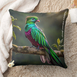 Cojín Decorativo "Quetzal Sereno"