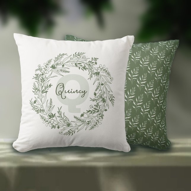 Cojín Decorativo Quiet Green Botanical Monogram Q (Subido por el creador)