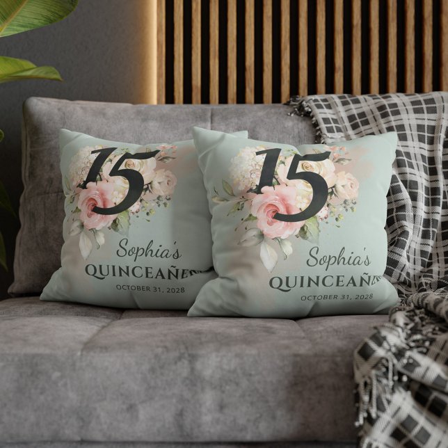 Cojín Decorativo Quinceanera Floral Rosa 15º cumpleaños (Floral Quinceanera 15th Birthday Party Decoration Throw Pillow)
