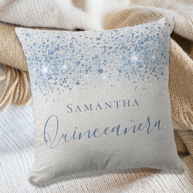 Cojín Decorativo Quinceanera gotas de purpurina azul plateado monog (Subido por el creador)