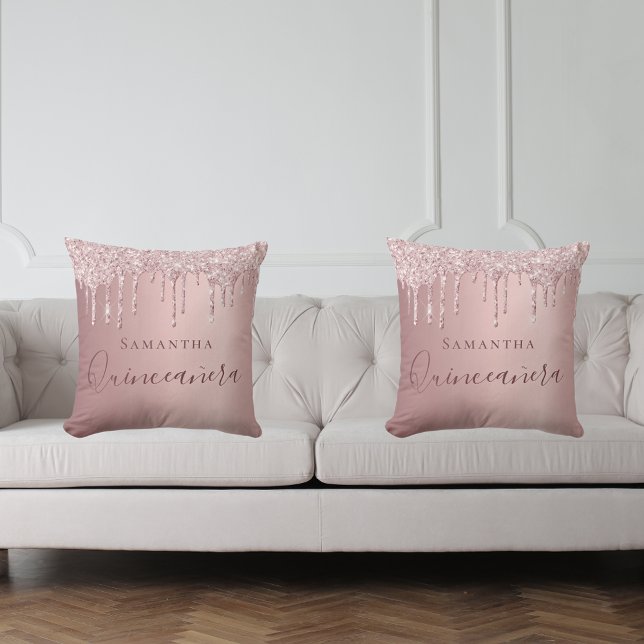 Cojín Decorativo Quinceanera purpurina rosa rubor nombre monograma (Subido por el creador)