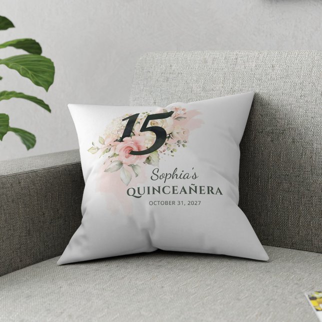 Cojín Decorativo Quinceanera Rústica Floral Rosa Rubor 15º cumpleañ (15th Birthday Quinceanera Pink Floral Throw Pillow)