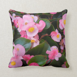 Cojín Decorativo Racimo de variar begonias rosadas
