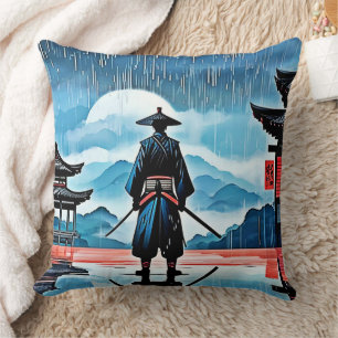 Cojín Decorativo Rainy Samurai: Vigilia silenciosa