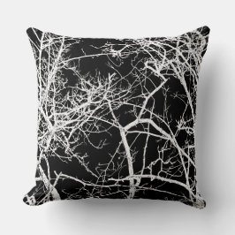 Cojín Decorativo Ramas de árbol en fondo negro