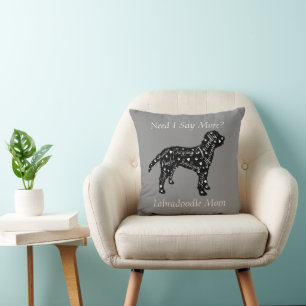 Cojín Decorativo Rasgos de Labradoodle Mamá ¿Necesito Decir Más?
