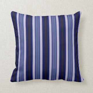 Cojín decorativo rayado del negro, azul y blanco