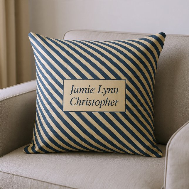 Cojín Decorativo Rayas Azules/Vainilla Monogramadas (Subido por el creador)