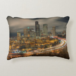 Cojín Decorativo Rayas pálidas de los coches en la noche