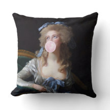 Recatada con chicle rosa