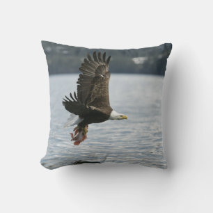 Cojín Decorativo Recuperación de peces de águila calva