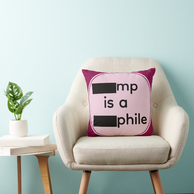 Cojín Decorativo Redacted Throw Pillow (Silla)