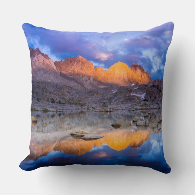 Cojín Decorativo Reflejo de montaña, California (Anverso)