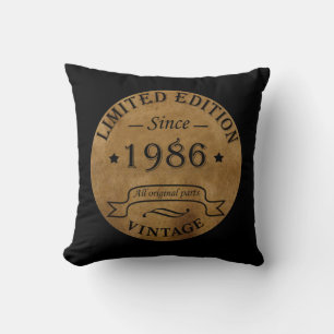Cojín Decorativo Regalo de cumpleaños vintage elegante nacido en 19