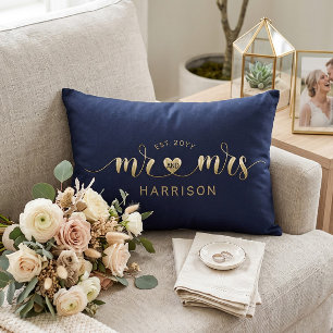 Cojín Decorativo Regalo de recién casados Modern Script Gold Sr y S