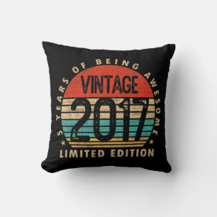 Cojín Decorativo Regalos de 5 años de antigüedad Vintage 2017 Edici