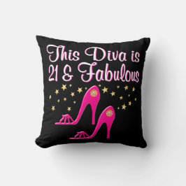 COJÍN DECORATIVO REINA SHOE DE 21 AÑOS