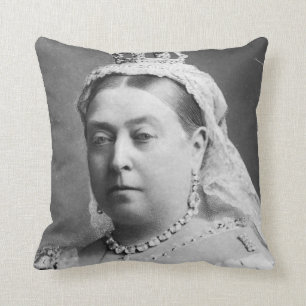 Cojín Decorativo Reina Victoria de Alexander Bassano