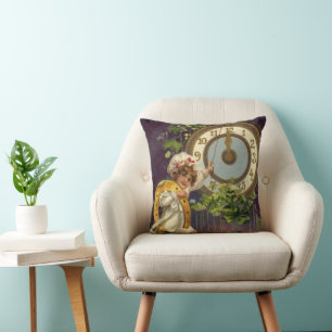 Cojín Decorativo Reloj de chica irlandesa vintage en Nochevieja a m
