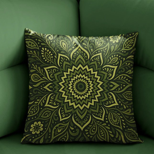 Cojín Decorativo Resilience of the Army Grown Throw Pillow (Subido por el creador)