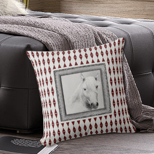 Cojín Decorativo Retrato de Caballo Blanco Burgundy Harlequin Arte