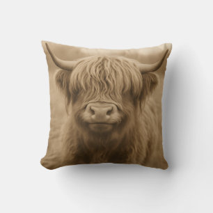 Cojín Decorativo Retrato Sepia de Vaca de las Tierras Altas