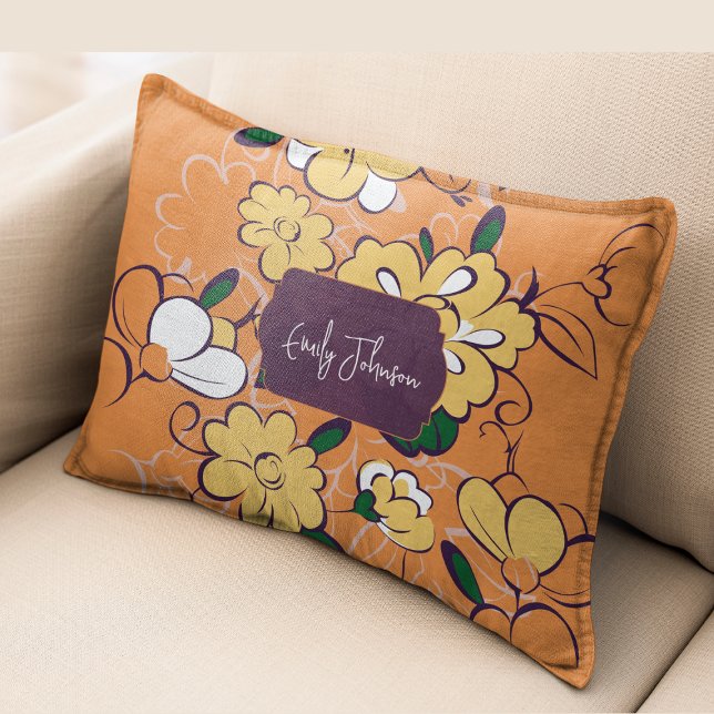 Cojín Decorativo Retro Floral Daisy Orange Autumn Custom Name (Retro Floral Daisy Orange Autumn Custom Name Accent Pillow)