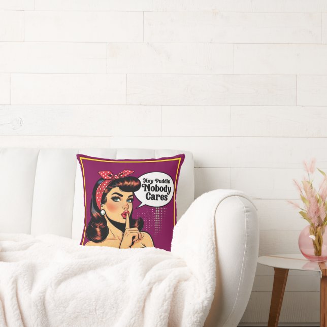 Cojín Decorativo Retro Pinup_ Hey Pudding (Sofá)