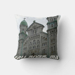 Cojín Decorativo Río Fall, Iglesia románica de Massachusetts