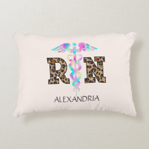 Cojín Decorativo "RN" en la impresión Leopard - Logotipo médico col