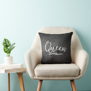 Cojín Decorativo Roca de pizarra negra con texto de Queen