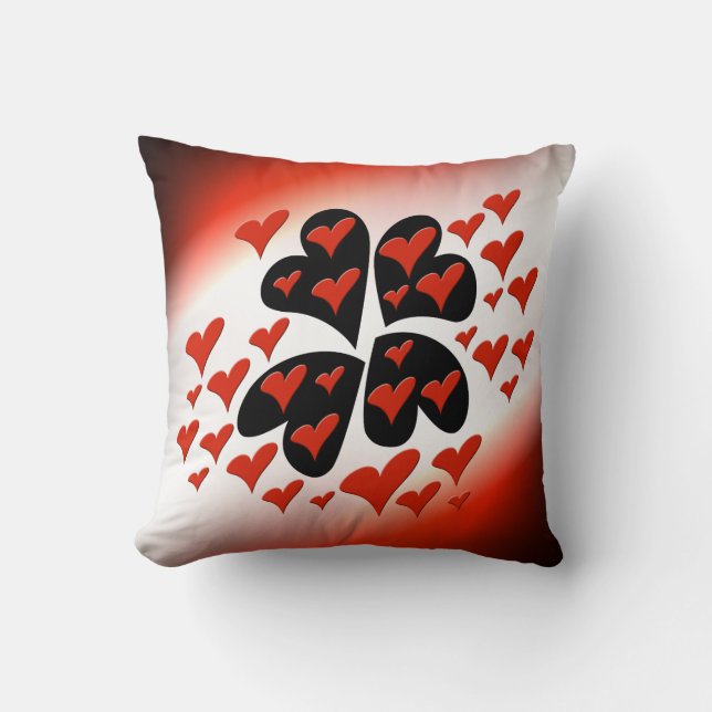 Cojín Decorativo Rojo en los corazones negros (Anverso)