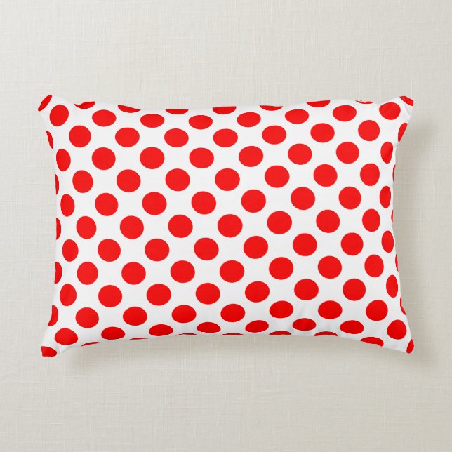 Cojín Decorativo Rojo sobre puntos de polka de gran tamaño blanco (Anverso)