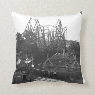 Cojín Decorativo Roller coaster blanco y negro