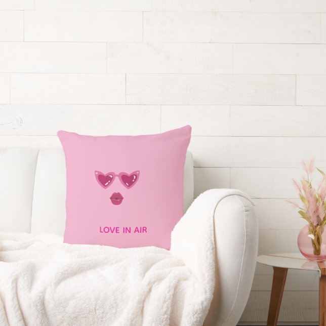 Cojín Decorativo Romantic Valentine Graphic Heart Glasses & LipsTee (Sofá)